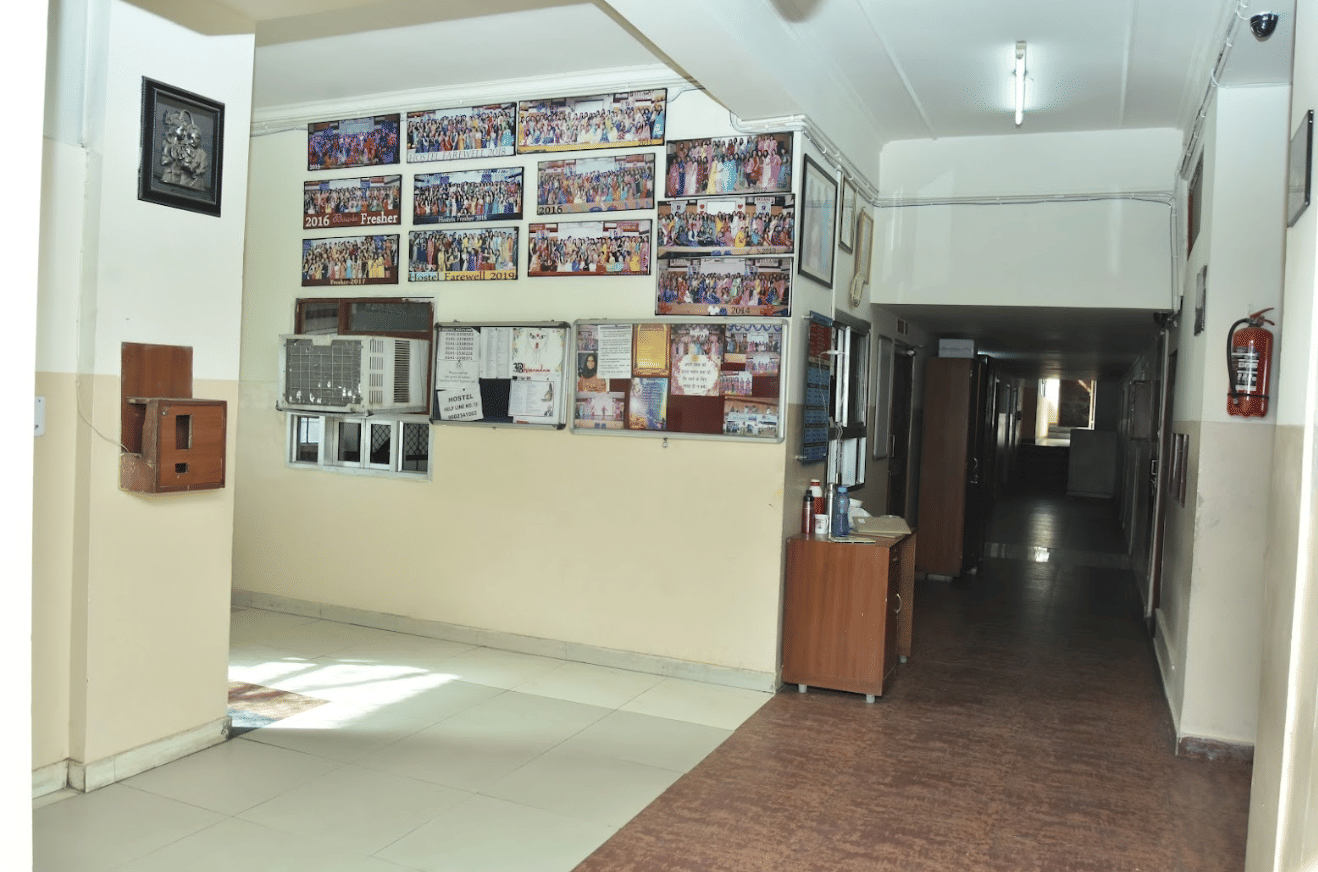 Biyani Girls College Jaipur Facilities photo 11